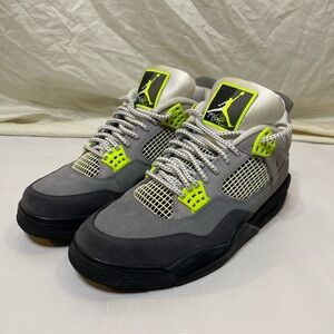 Nike air Jordan 4 ‘95 neon’ size 10.5 No box